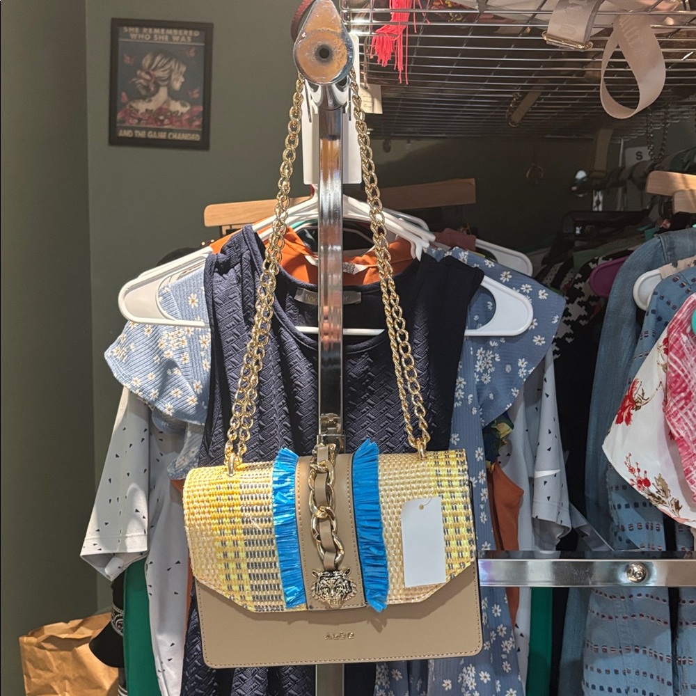 ❤️Aldo Beige and Blue Crossbody Bag with Gold Chain